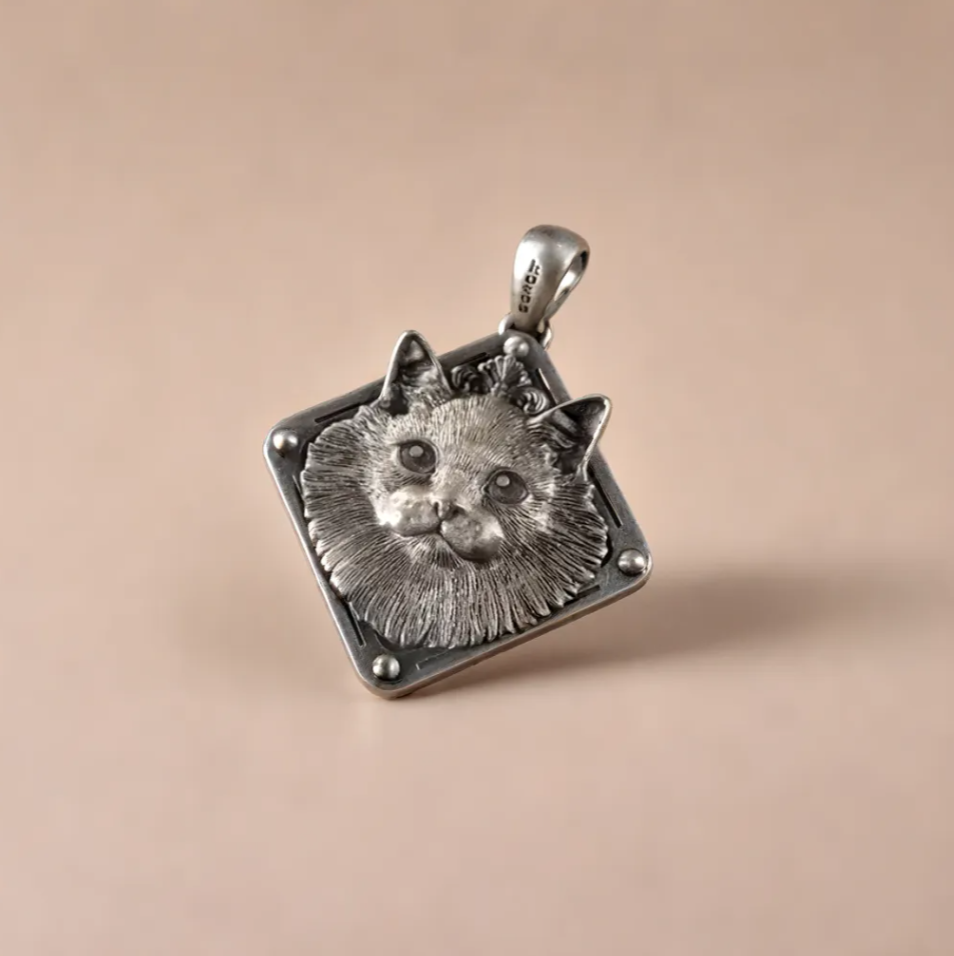 Ragdoll Silver Pendant - Kazoo